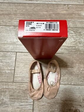 Capezio Daisy Ballet Flats in Ballet Pink